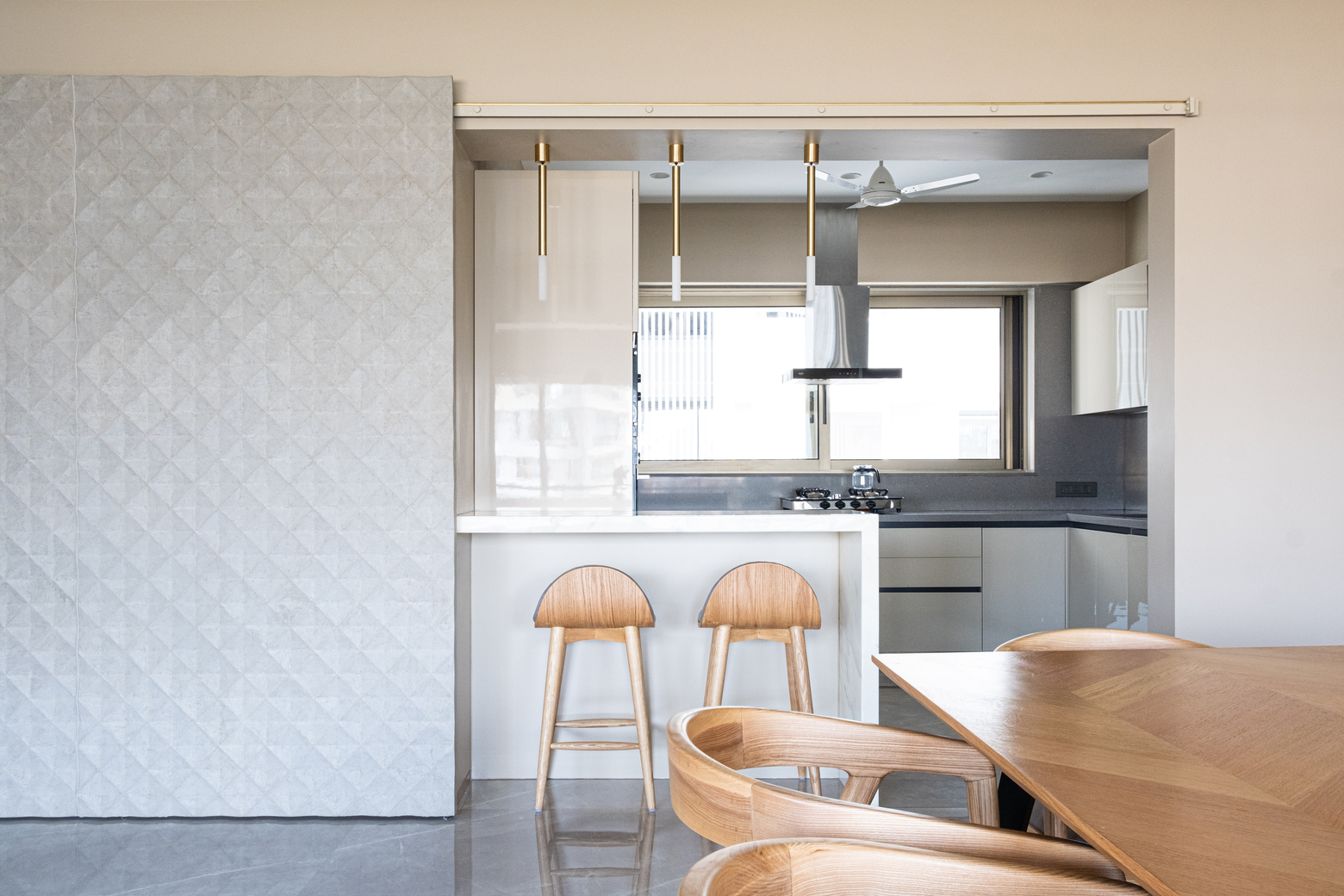 the-fluid-home-quirk-studio-surfaces-reporter